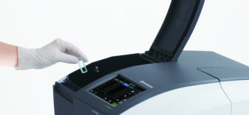 Shimadzu UV-1900i Plus